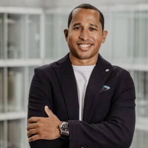 Sanche-Baskaran-quadratisch-300x300